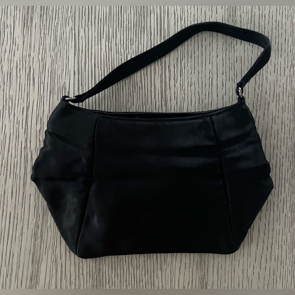 BANANA REPUBLIC woman black satin small hand bag